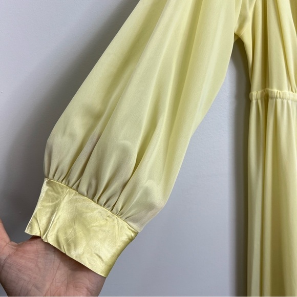 Vintage 60s 70s Cahill Montreal yellow nylon peignoir robe night gown set - Picture 11 of 16